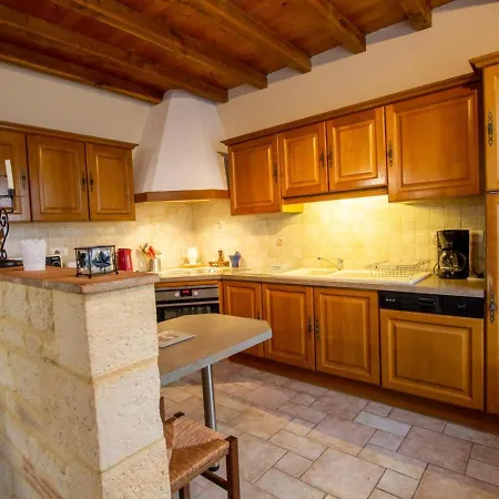 度假居 Charmante Maison Avec Wifi, Parking Prive, Jardin Et Ping-pong A - Fr-1-616-173 蒙帕齐耶
